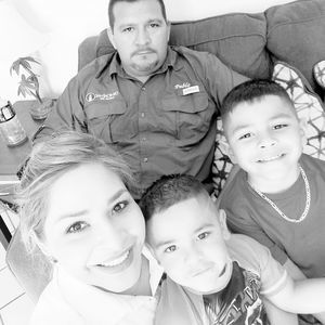 Meet your Posher, Elda